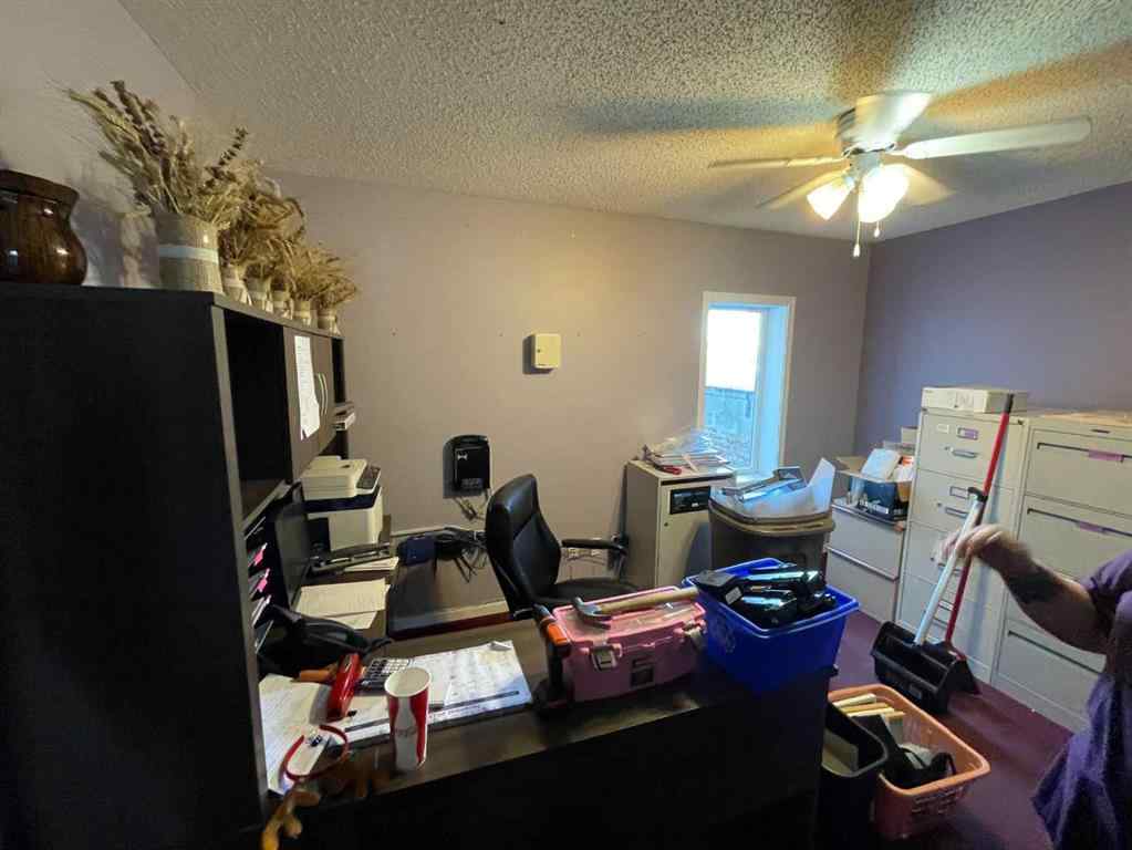 MLS® A2246629 - 131 2 Street W in Central Brooks, Commercial