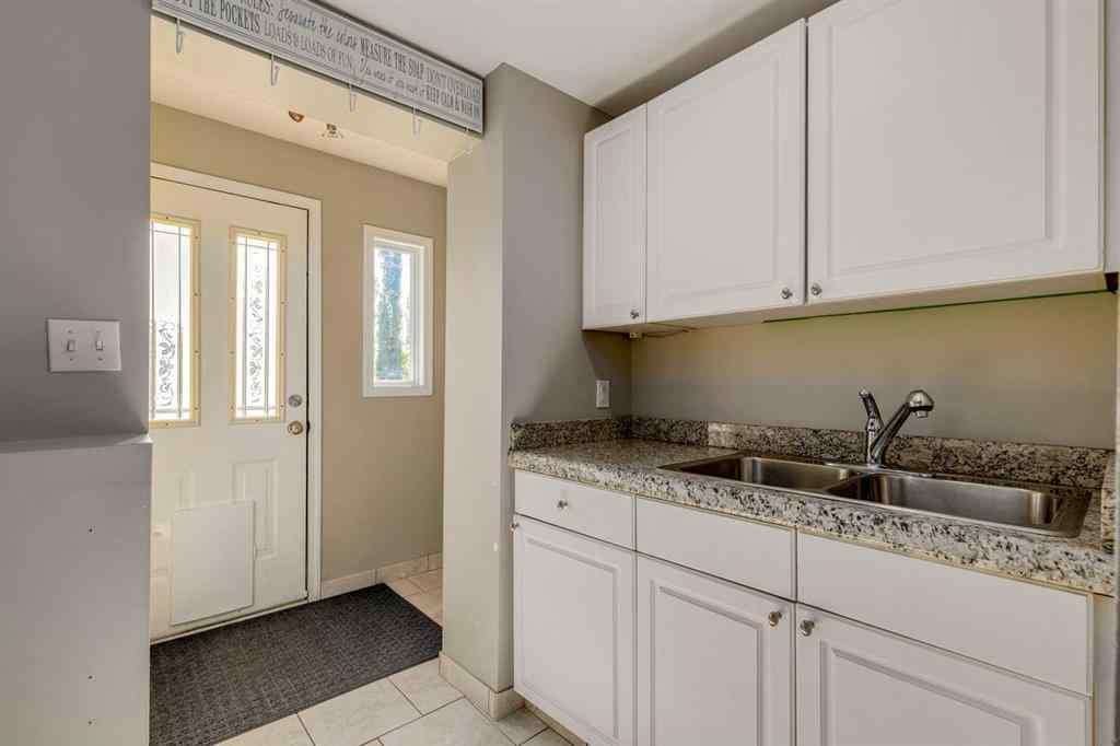 MLS® A2246633 - 1816 Glasgow Drive SW in Glendale Calgary, Residential