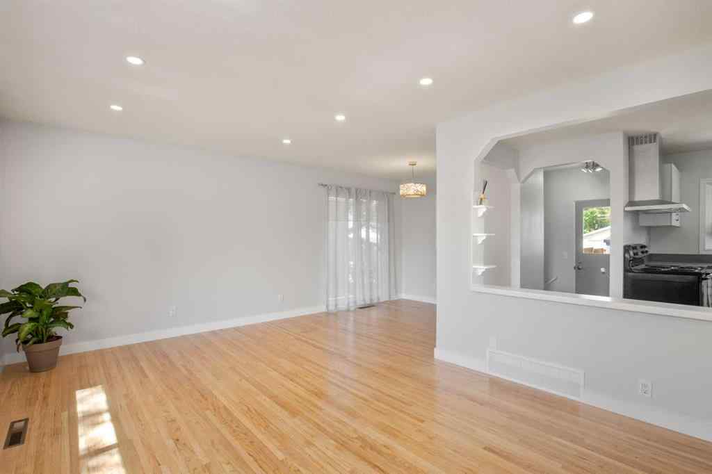 MLS® A2246637 - 4912 43 Street  in Central Innisfail Innisfail, Residential