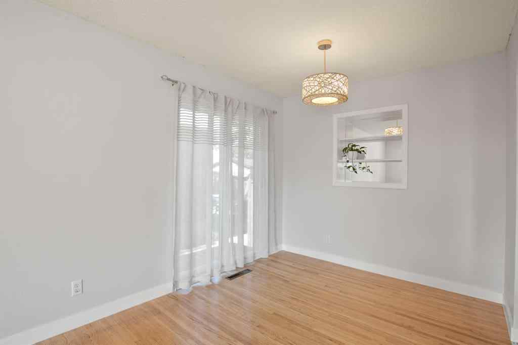 MLS® A2246637 - 4912 43 Street  in Central Innisfail Innisfail, Residential
