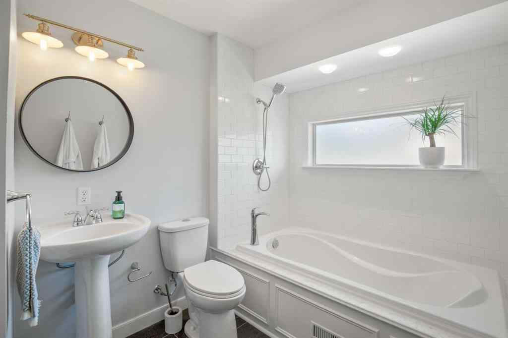 MLS® A2246637 - 4912 43 Street  in Central Innisfail Innisfail, Residential