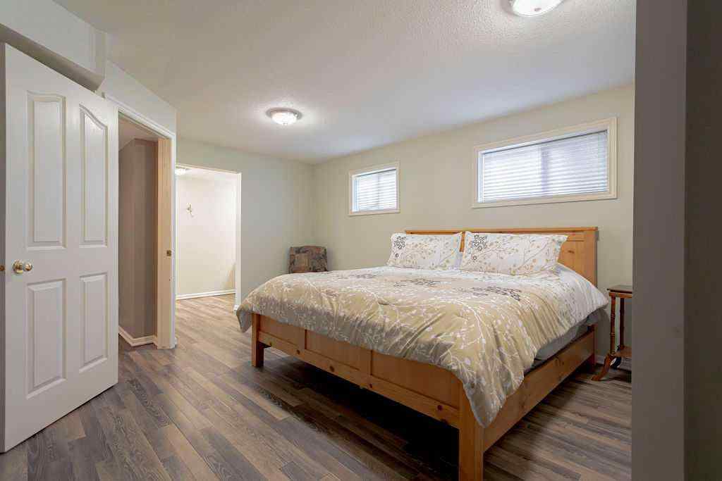 MLS® A2246639 - 1926 8 Avenue  in NONE Wainwright, Residential