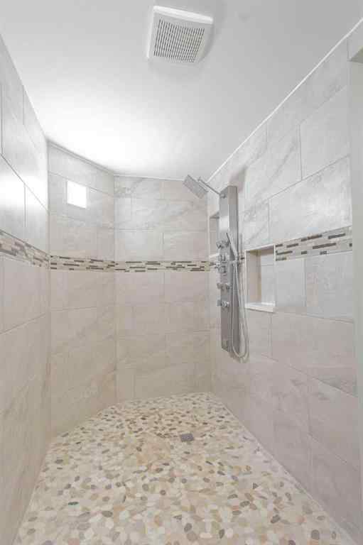 MLS® A2246639 - 1926 8 Avenue  in NONE Wainwright, Residential