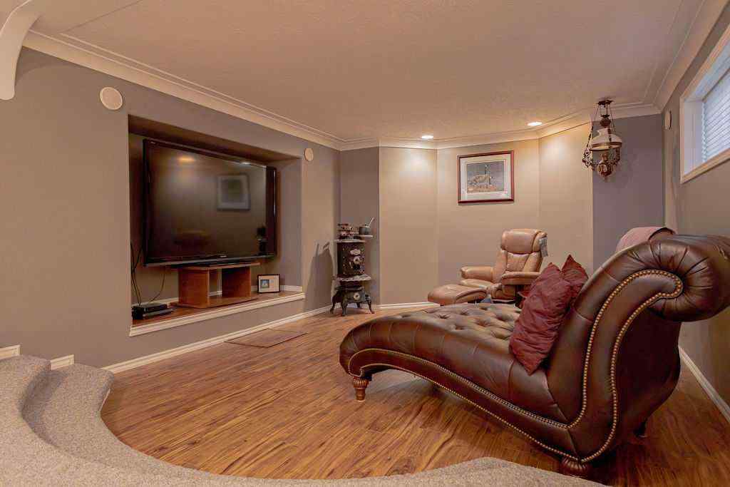 MLS® A2246639 - 1926 8 Avenue  in NONE Wainwright, Residential