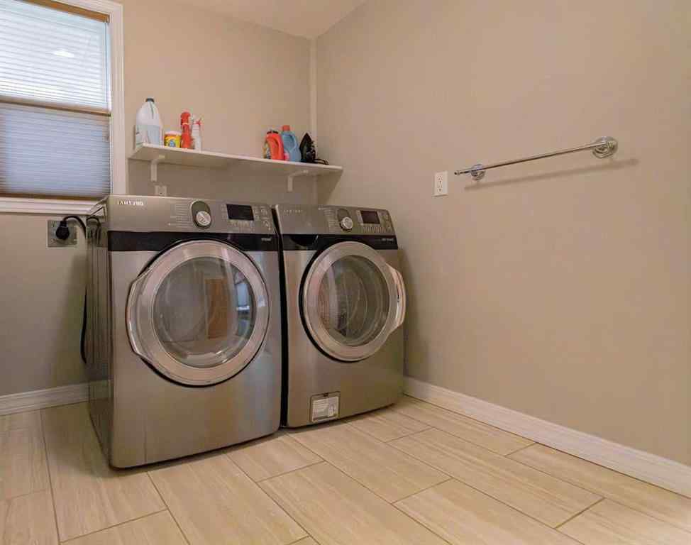 MLS® A2246639 - 1926 8 Avenue  in NONE Wainwright, Residential
