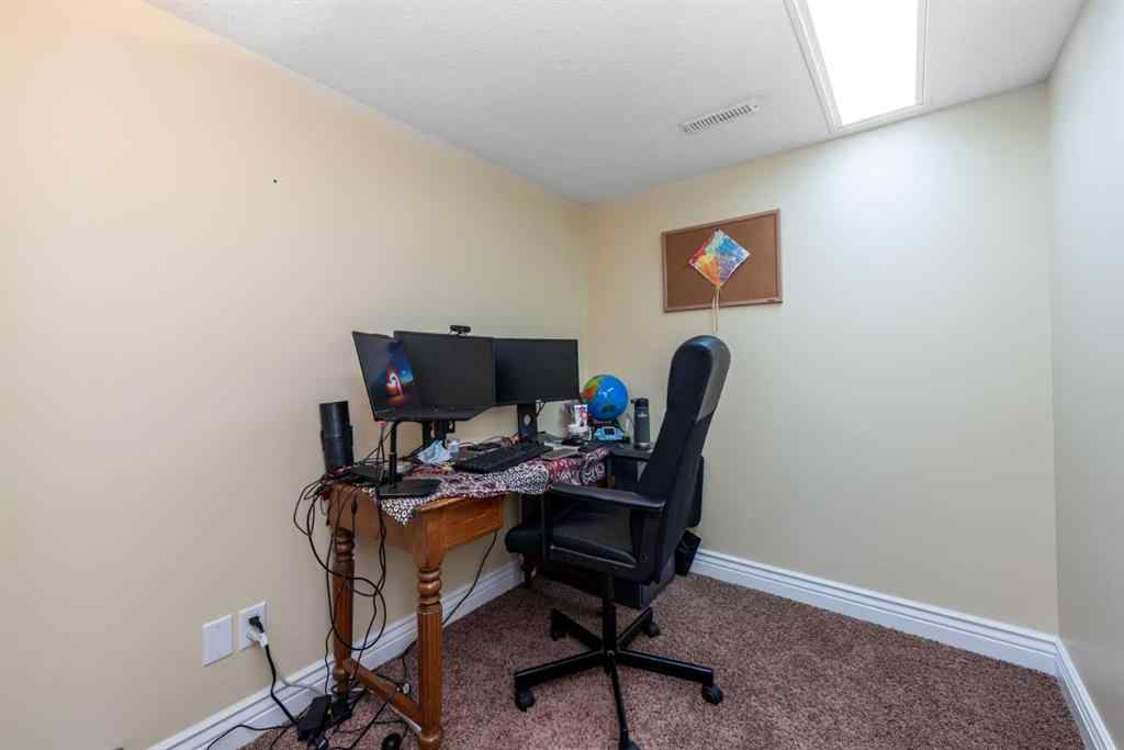 MLS® A2246653 - 5 Everwoods Close SW in Evergreen Calgary, Residential