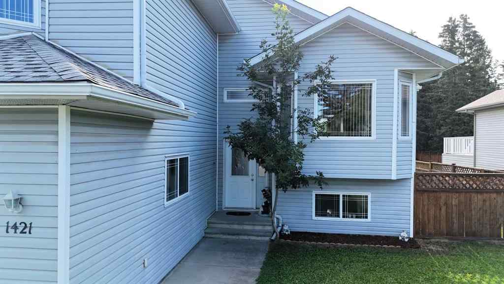 MLS® A2246667 - 1421 Edson Drive   in Edson Edson, Residential