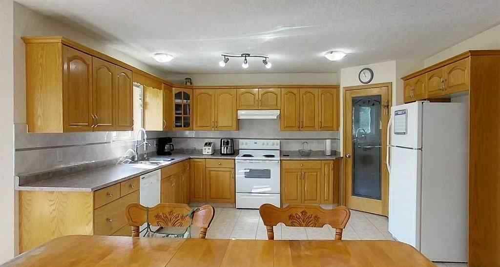 MLS® A2246667 - 1421 Edson Drive   in Edson Edson, Residential