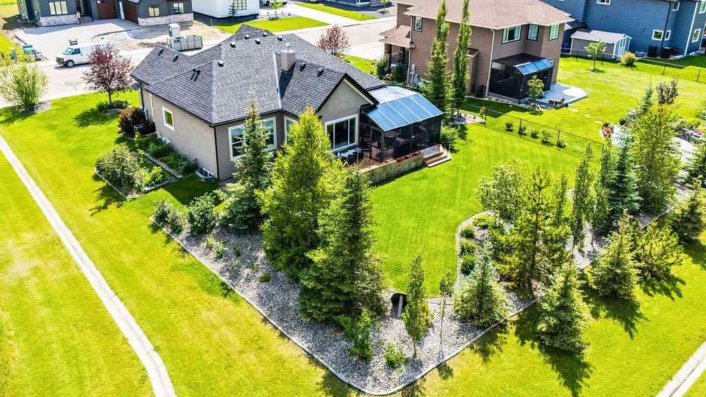 MLS® A2246669 - 22 Monterra Way  in Monterra Rural Rocky View County, Residential
