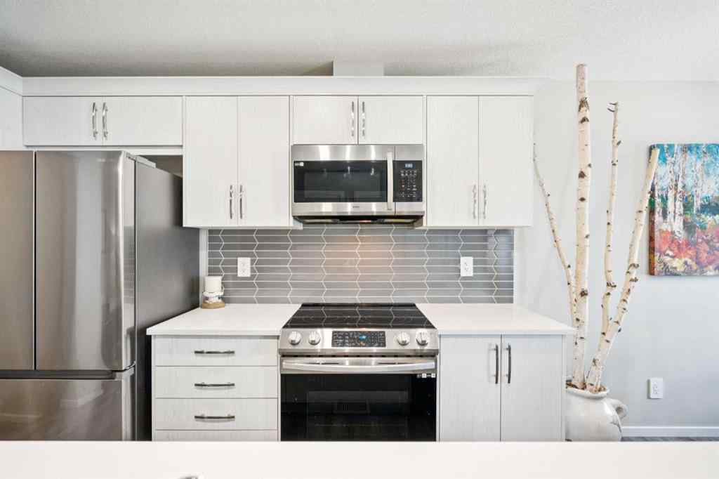 MLS® A2246671 - 125 Yorkville Avenue SW in Yorkville Calgary, Residential