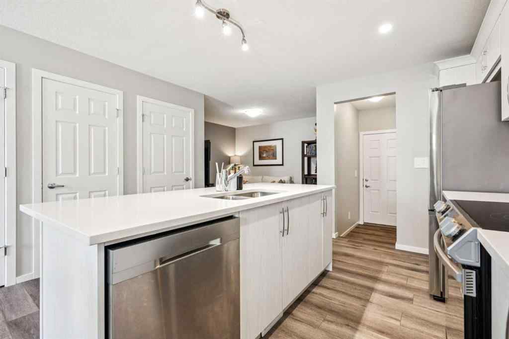 MLS® A2246671 - 125 Yorkville Avenue SW in Yorkville Calgary, Residential