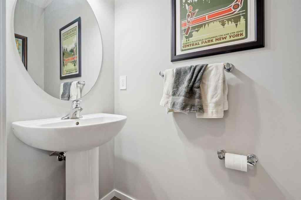 MLS® A2246671 - 125 Yorkville Avenue SW in Yorkville Calgary, Residential