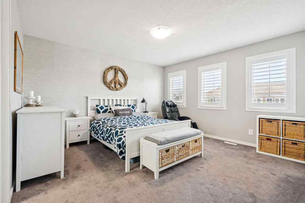 MLS® A2246671 - 125 Yorkville Avenue SW in Yorkville Calgary, Residential