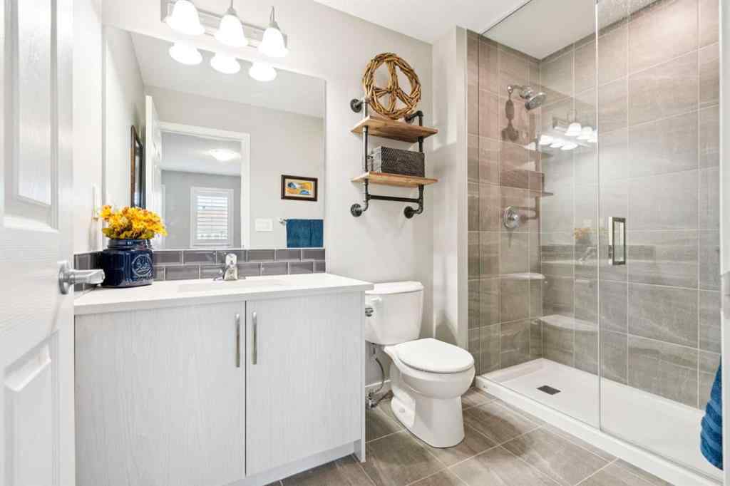 MLS® A2246671 - 125 Yorkville Avenue SW in Yorkville Calgary, Residential