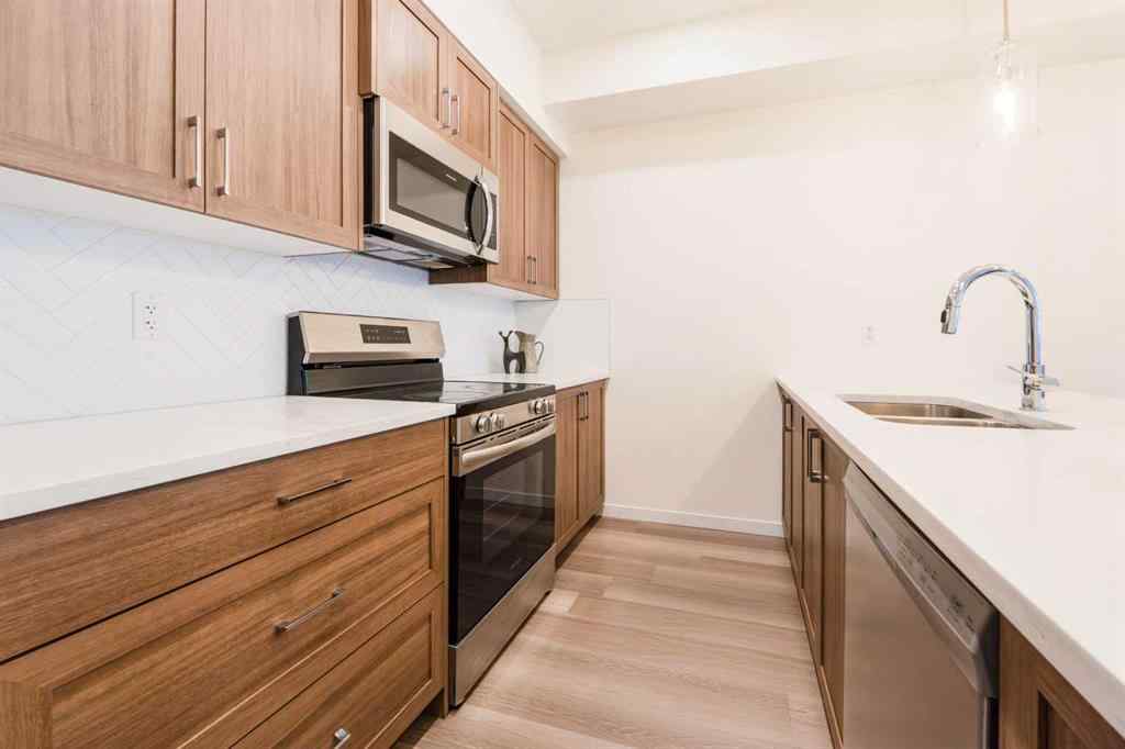 MLS® A2246674 - 763 South Point Heath SW in South Point Airdrie, Residential