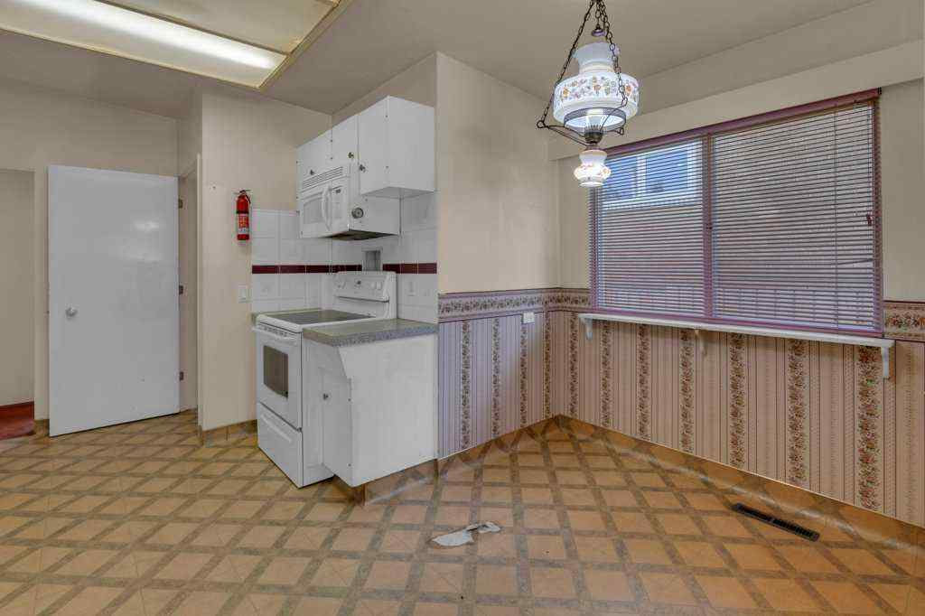 MLS® A2246690 - 4916 Norquay Drive NW in North Haven Calgary, Residential