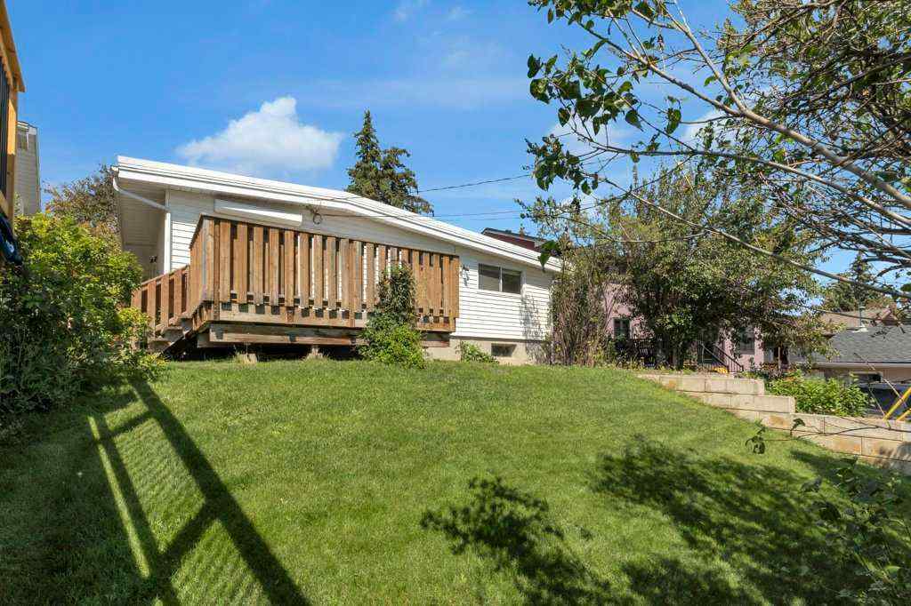 MLS® A2246690 - 4916 Norquay Drive NW in North Haven Calgary, Residential