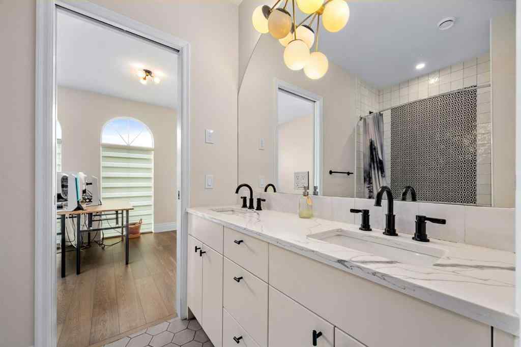 MLS® A2246698 - 1129 Maggie Street SE in Ramsay Calgary, Residential