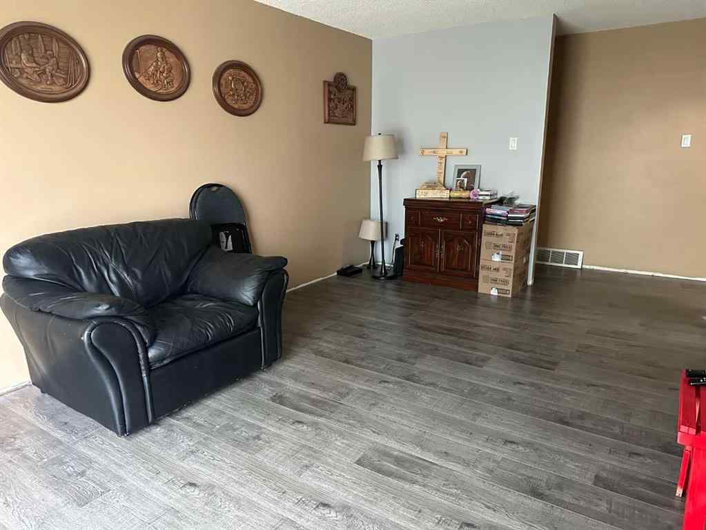 MLS® A2246700 - 6018 50 Street  in NONE Taber, Residential