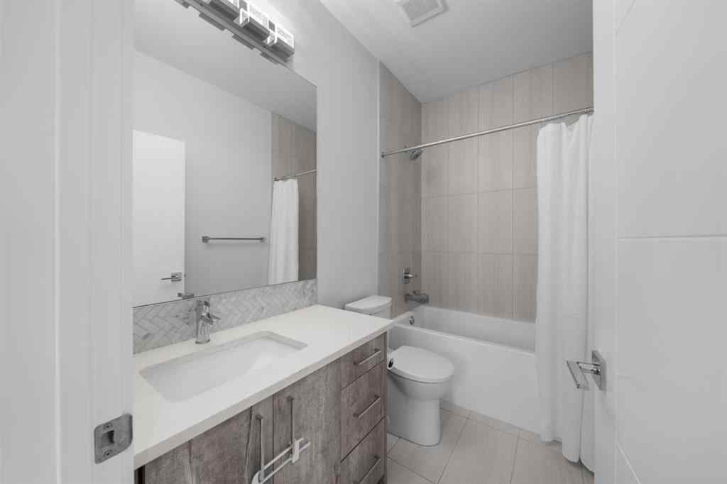 MLS® A2246701 - 2129 20 Avenue SW in Richmond Calgary, Residential