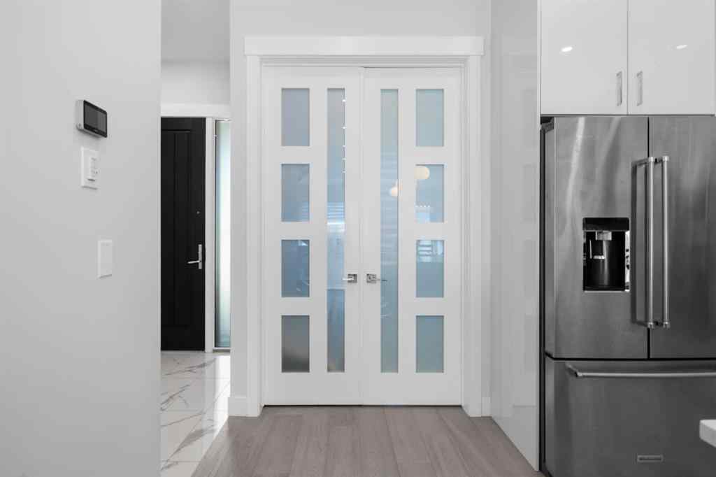 MLS® A2246701 - 2129 20 Avenue SW in Richmond Calgary, Residential