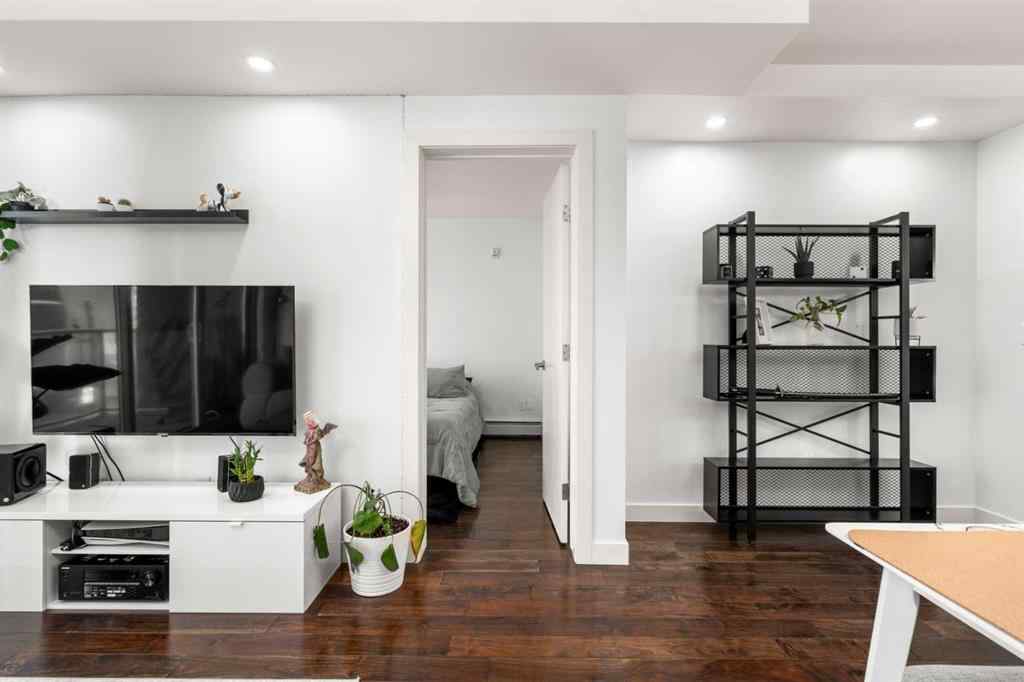 MLS® A2246710 - Unit #302 1029 15 Avenue SW in Beltline Calgary, Residential