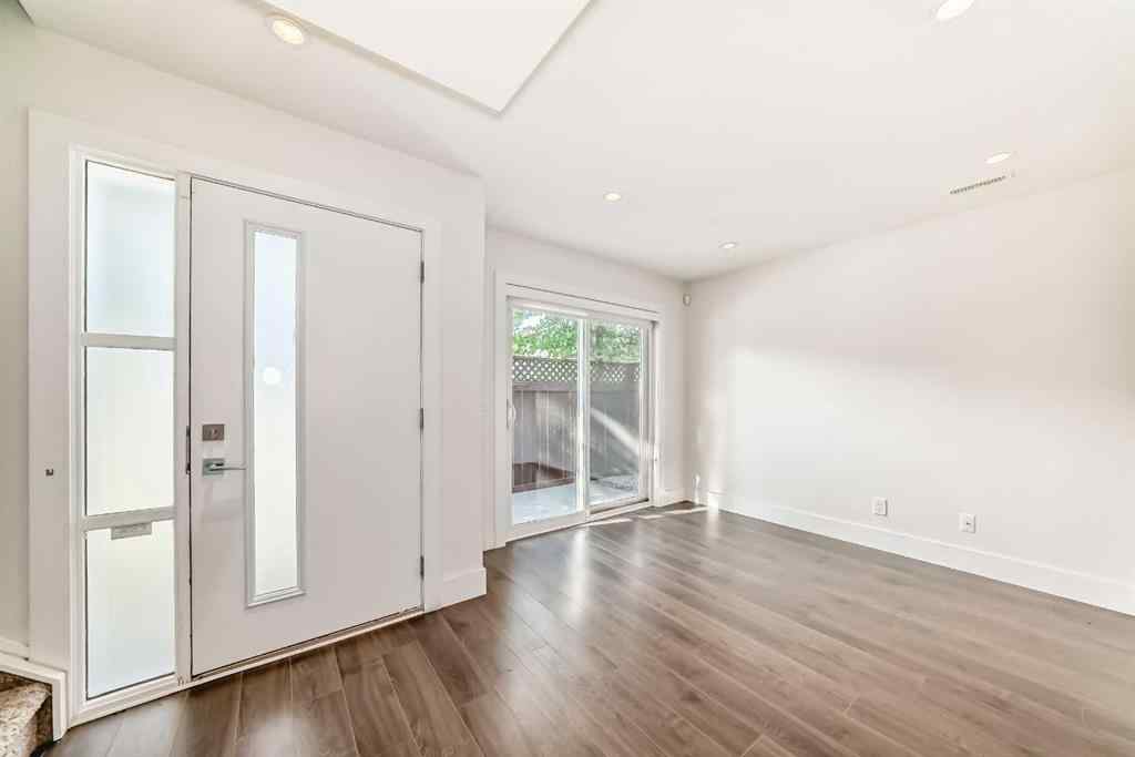 MLS® A2246712 - 1816 47 Street NW in Montgomery Calgary, Residential
