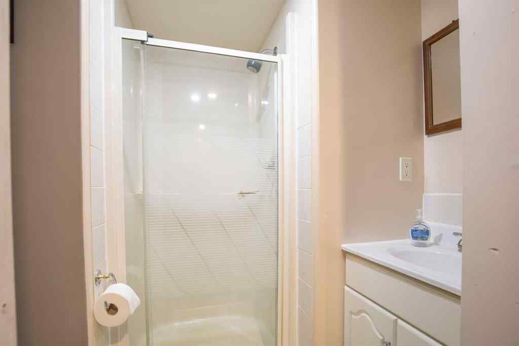 MLS® A2246714 - 5821 45 Avenue  in Downtown Lacombe Lacombe, Residential