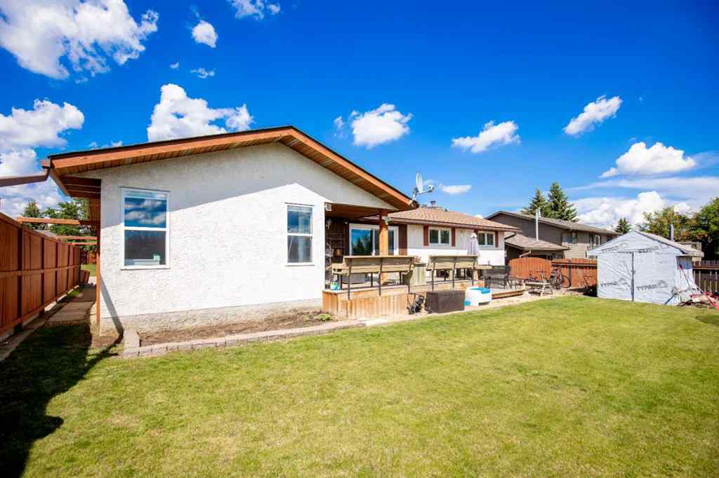MLS® A2246714 - 5821 45 Avenue  in Downtown Lacombe Lacombe, Residential