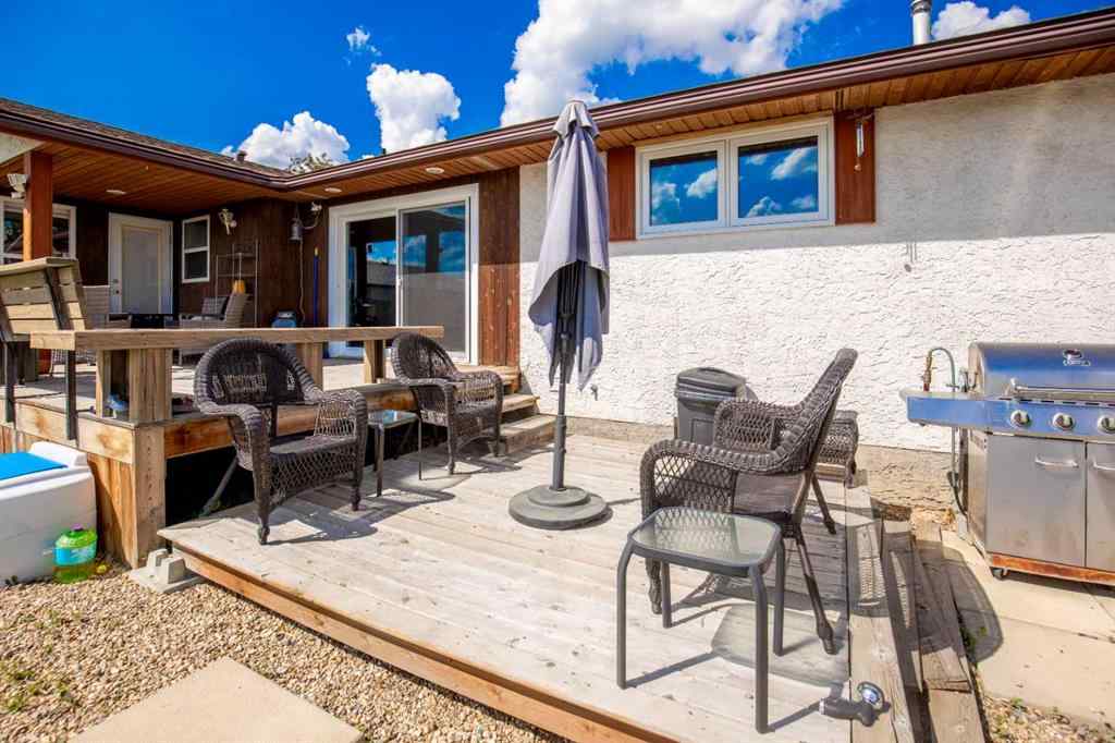 MLS® A2246714 - 5821 45 Avenue  in Downtown Lacombe Lacombe, Residential