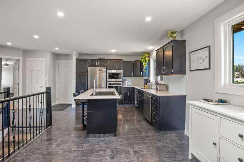 MLS® A2246714 - 5821 45 Avenue  in Downtown Lacombe Lacombe, Residential