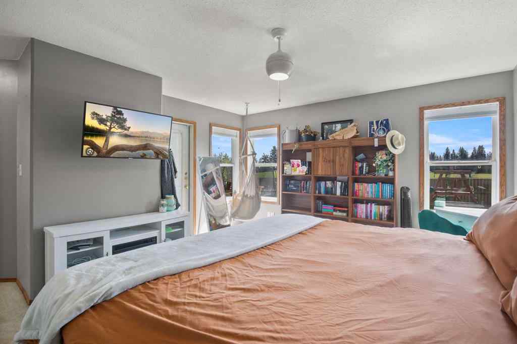 MLS® A2246714 - 5821 45 Avenue  in Downtown Lacombe Lacombe, Residential