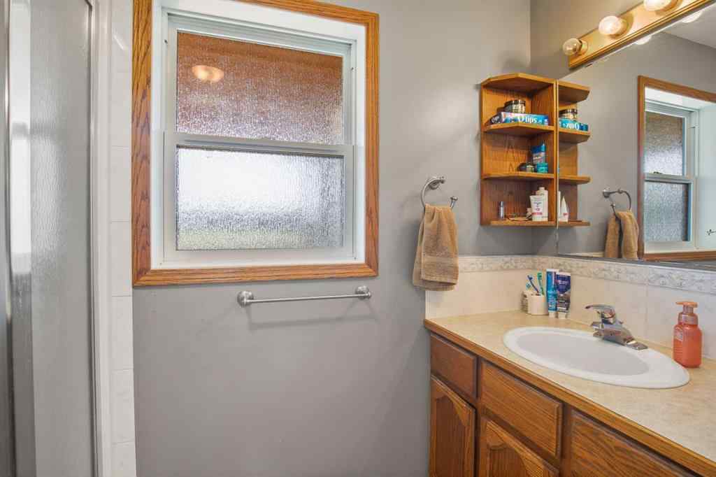 MLS® A2246714 - 5821 45 Avenue  in Downtown Lacombe Lacombe, Residential