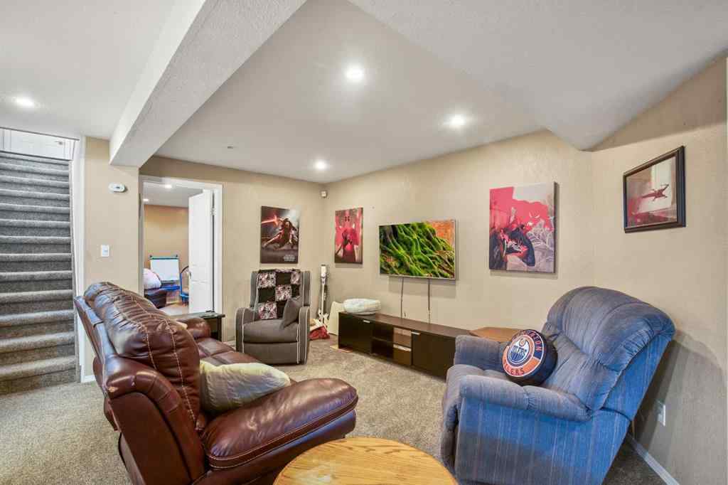 MLS® A2246714 - 5821 45 Avenue  in Downtown Lacombe Lacombe, Residential