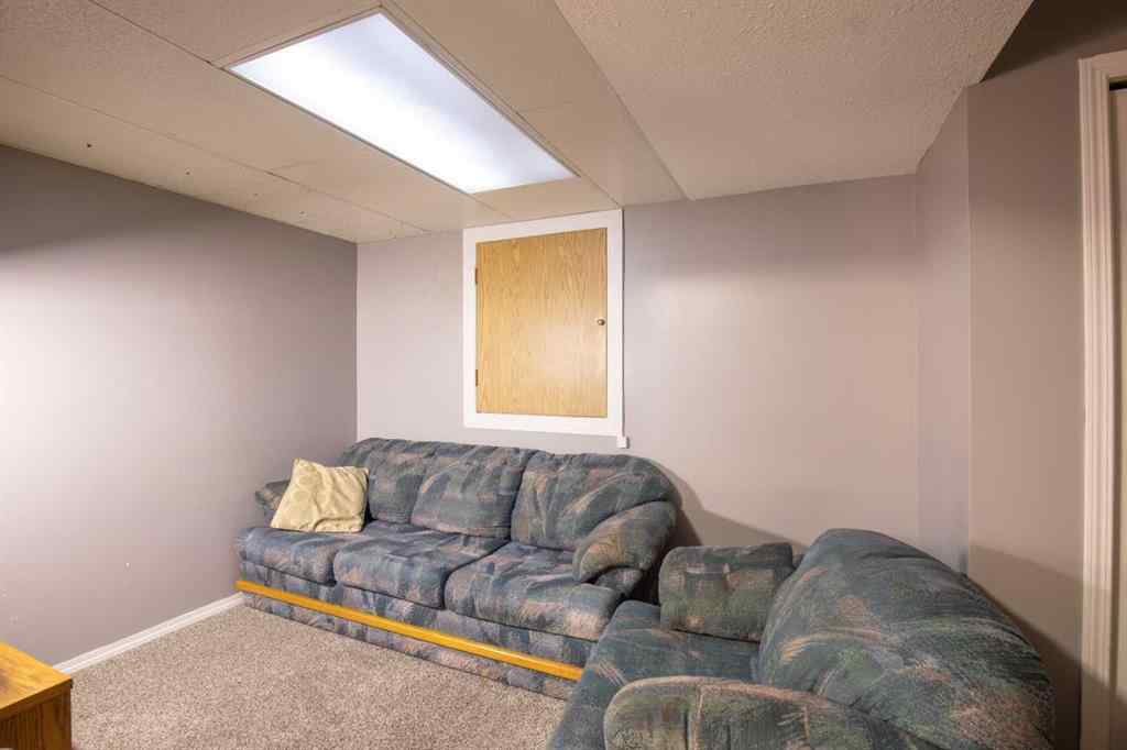 MLS® A2246714 - 5821 45 Avenue  in Downtown Lacombe Lacombe, Residential
