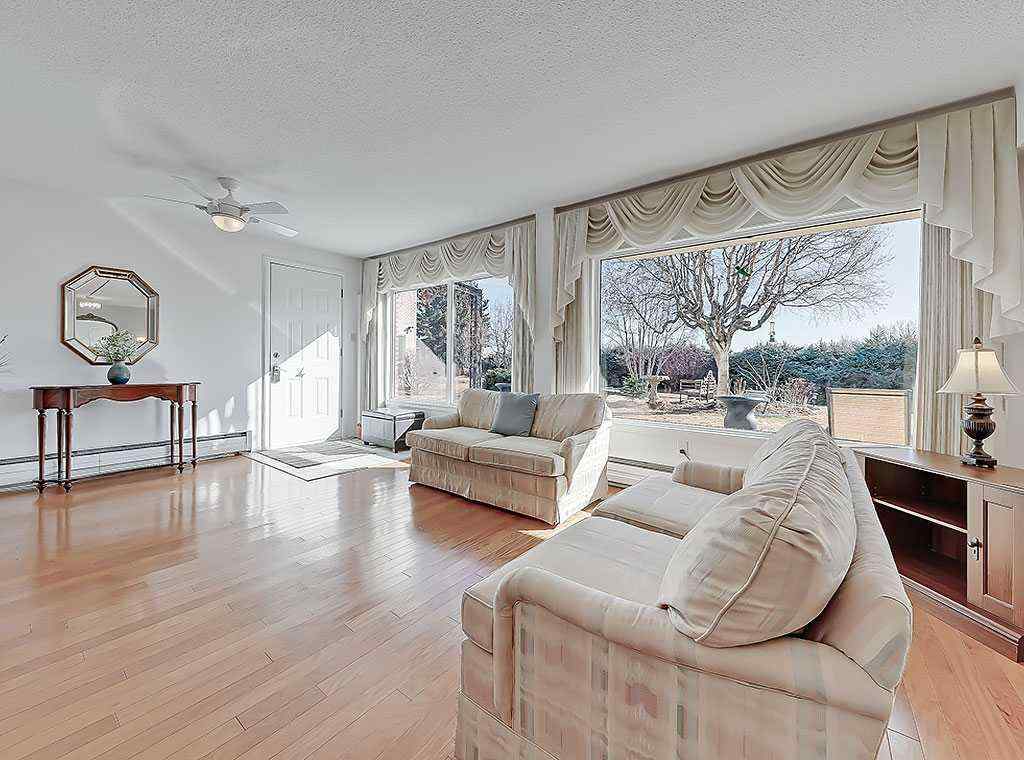 MLS® A2246717 - Unit #100 524 Cedar Crescent SW in Spruce Cliff Calgary, Residential