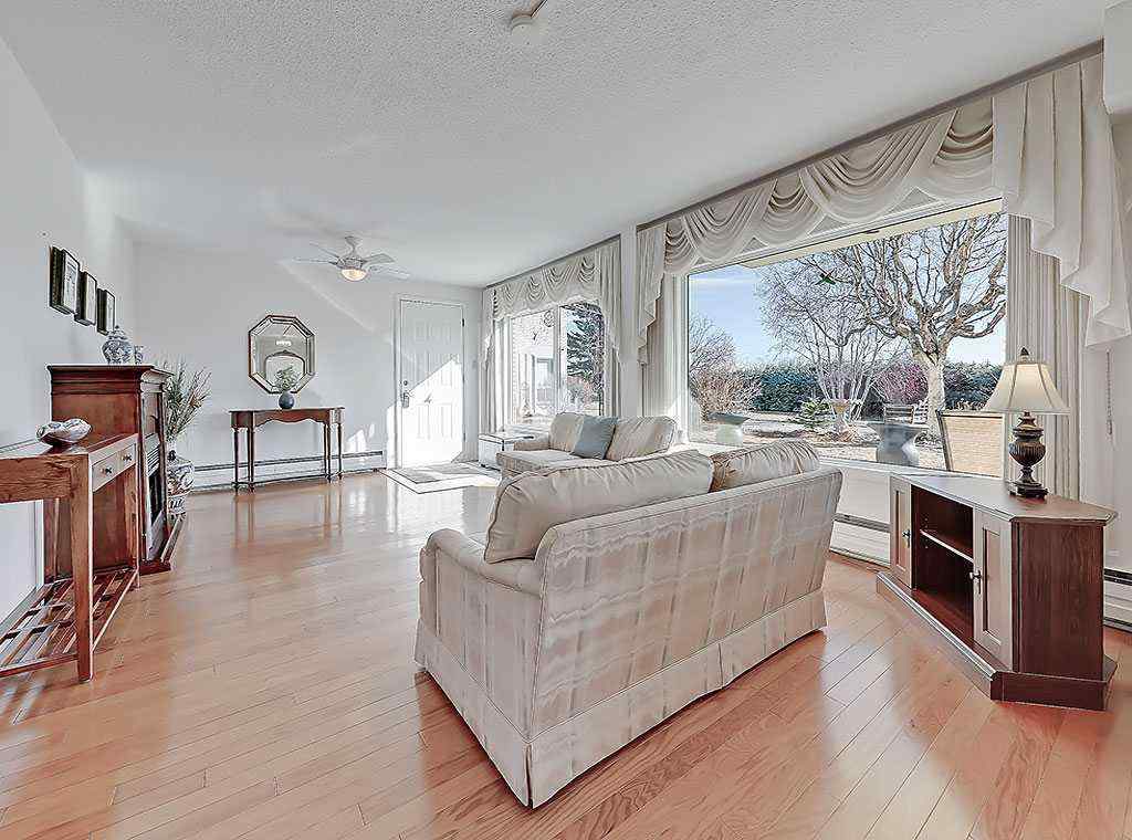 MLS® A2246717 - Unit #100 524 Cedar Crescent SW in Spruce Cliff Calgary, Residential