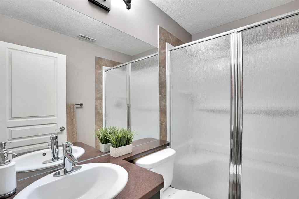 MLS® A2246719 - 142 Luxstone View SW in Luxstone Airdrie, Residential
