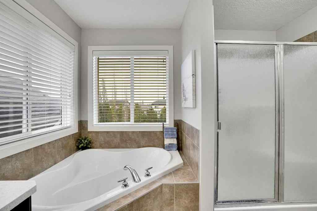 MLS® A2246719 - 142 Luxstone View SW in Luxstone Airdrie, Residential