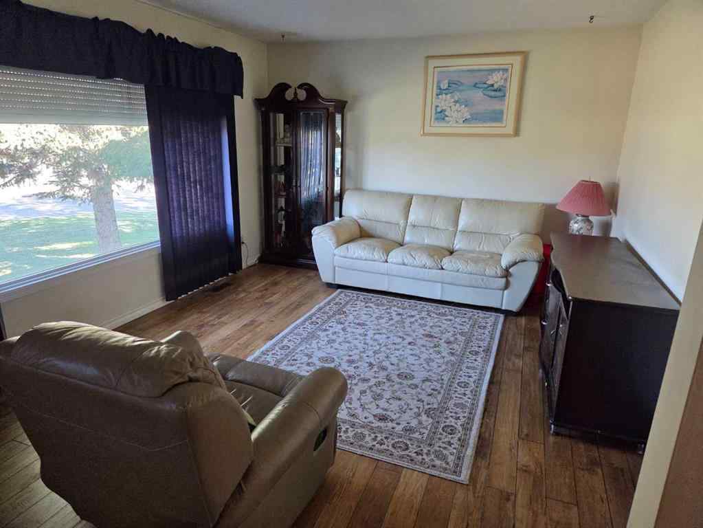 MLS® A2246724 - 4421 44 Street  in NONE Castor, Residential