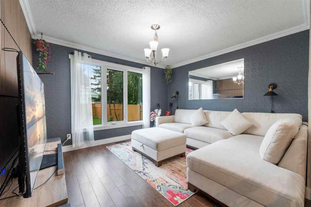 MLS® A2246738 - 80 TAYLOR Way SE in Thorburn Airdrie, Residential