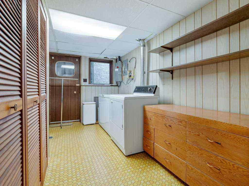 MLS® A2246746 - 220 6 Avenue NE in NONE Milk River, Residential