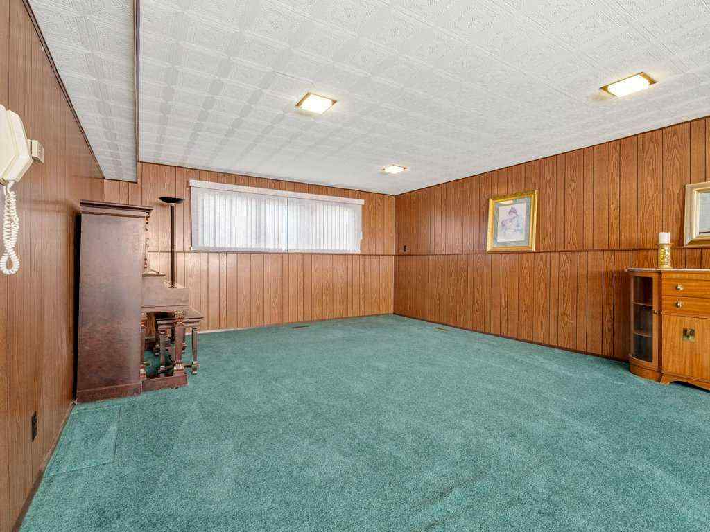 MLS® A2246746 - 220 6 Avenue NE in NONE Milk River, Residential