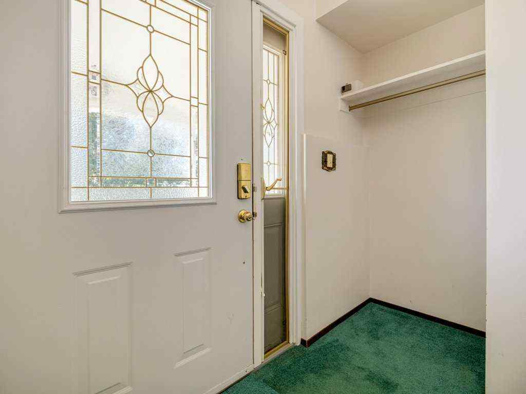 MLS® A2246746 - 220 6 Avenue NE in NONE Milk River, Residential