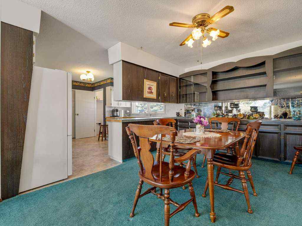 MLS® A2246746 - 220 6 Avenue NE in NONE Milk River, Residential