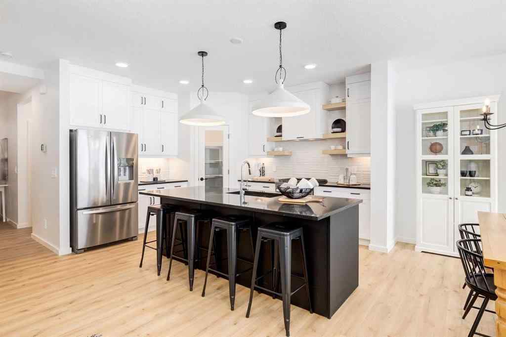 MLS® A2246750 - 292 Mallard Grove SE in Rangeview Calgary, Residential