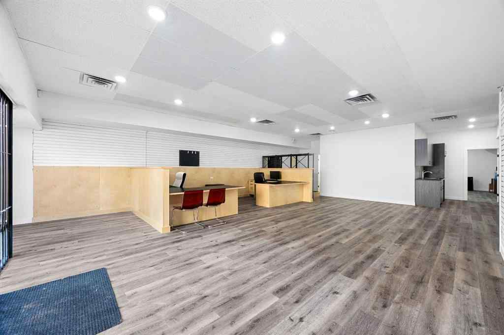 MLS® A2246751 - 5012 50 Avenue  in Central Business District Lloydminster, Commercial