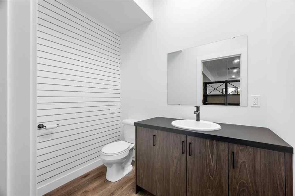 MLS® A2246751 - 5012 50 Avenue  in Central Business District Lloydminster, Commercial
