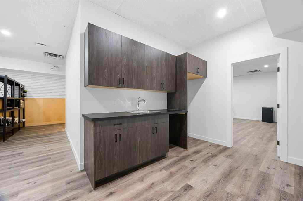 MLS® A2246751 - 5012 50 Avenue  in Central Business District Lloydminster, Commercial