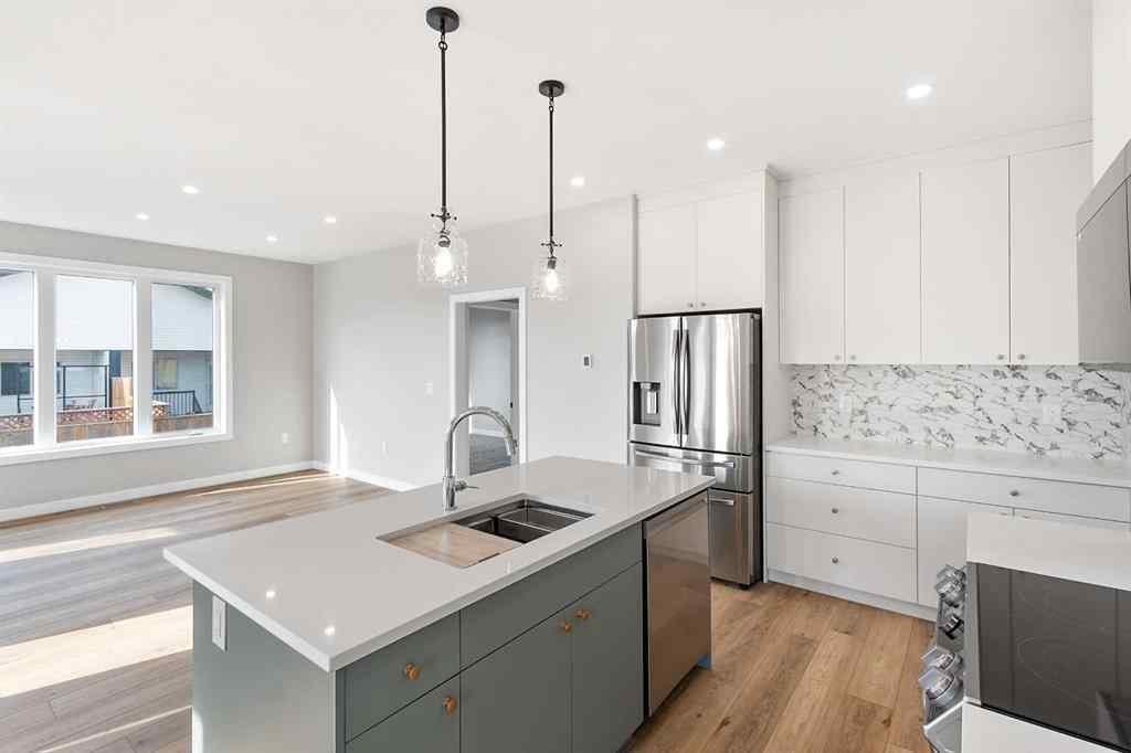 MLS® A2246753 - 54 Vincent Crescent  in NONE Olds, Residential